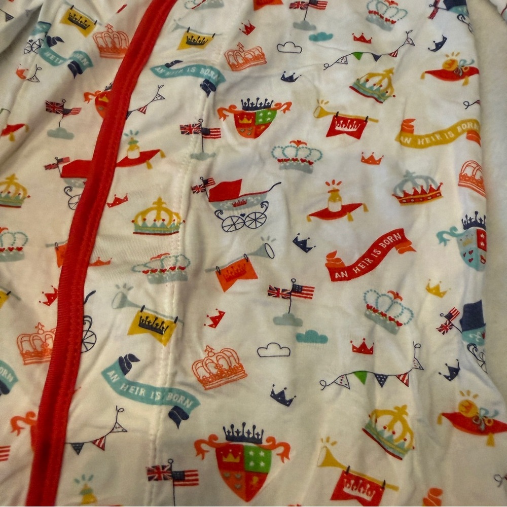 MAGNETIC ME An Heir is born gown Modal Magnetic - Picture 3 of 6
